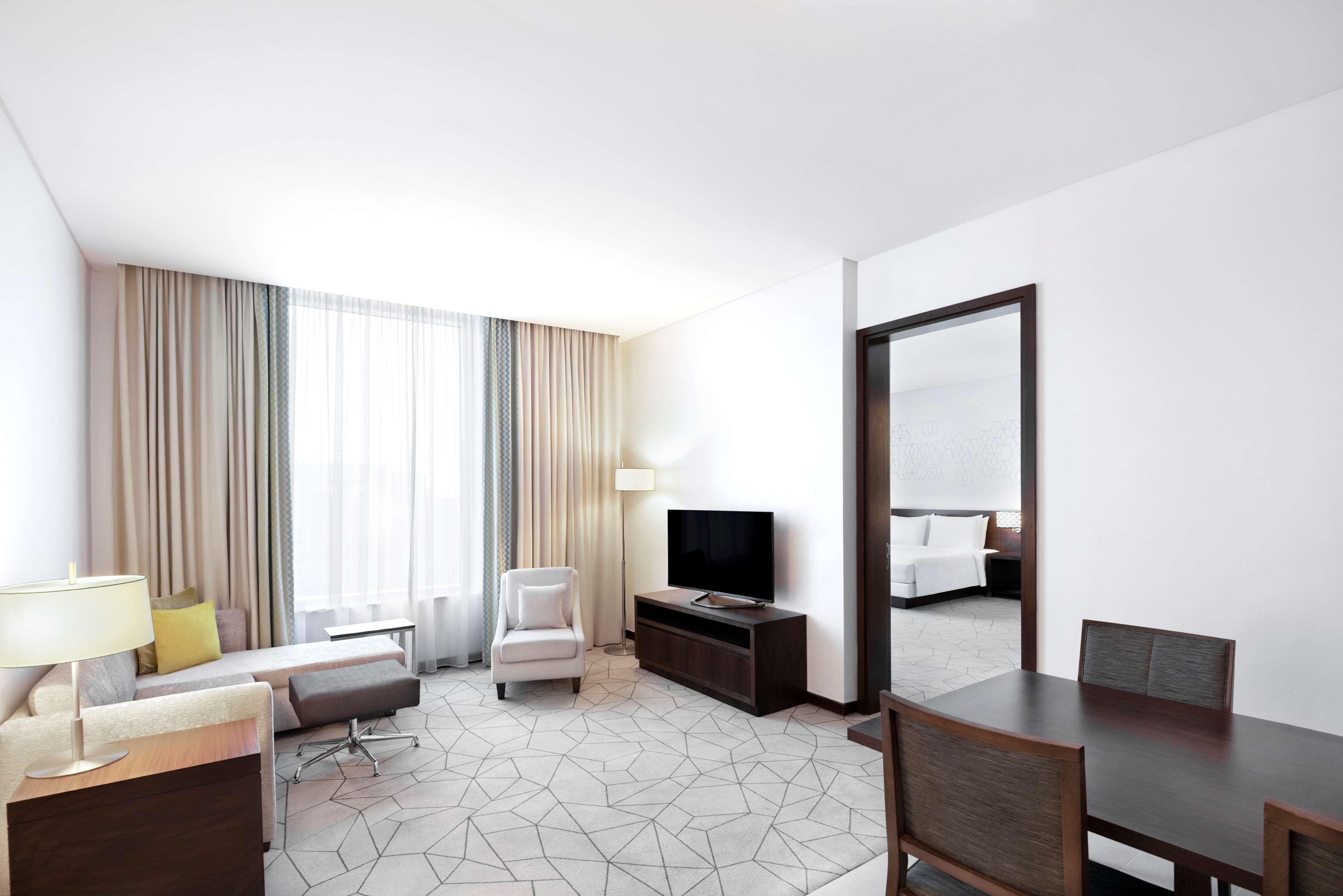 Hyatt Place Dubai Baniyas Square Dış mekan fotoğraf