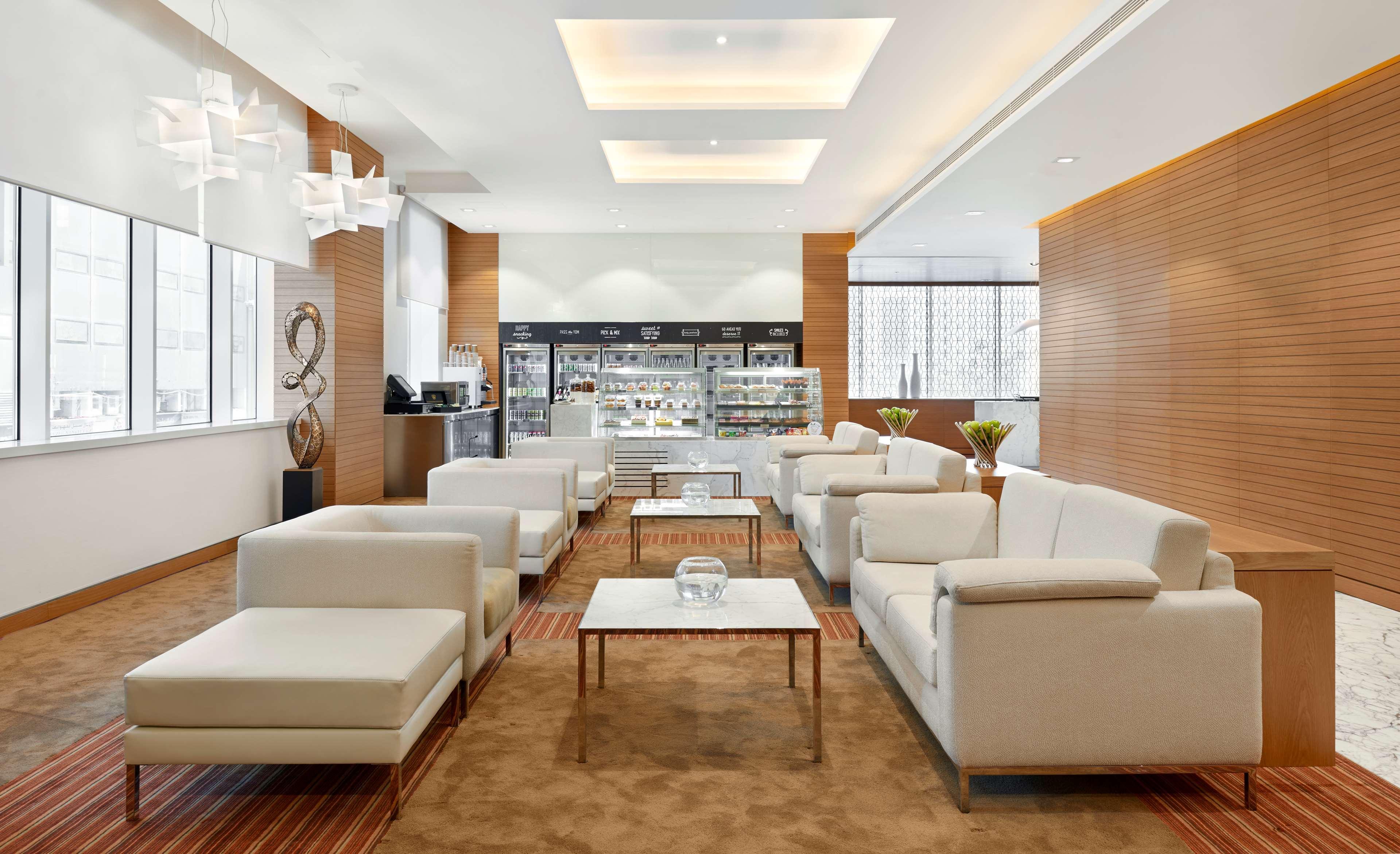 Hyatt Place Dubai Baniyas Square Dış mekan fotoğraf