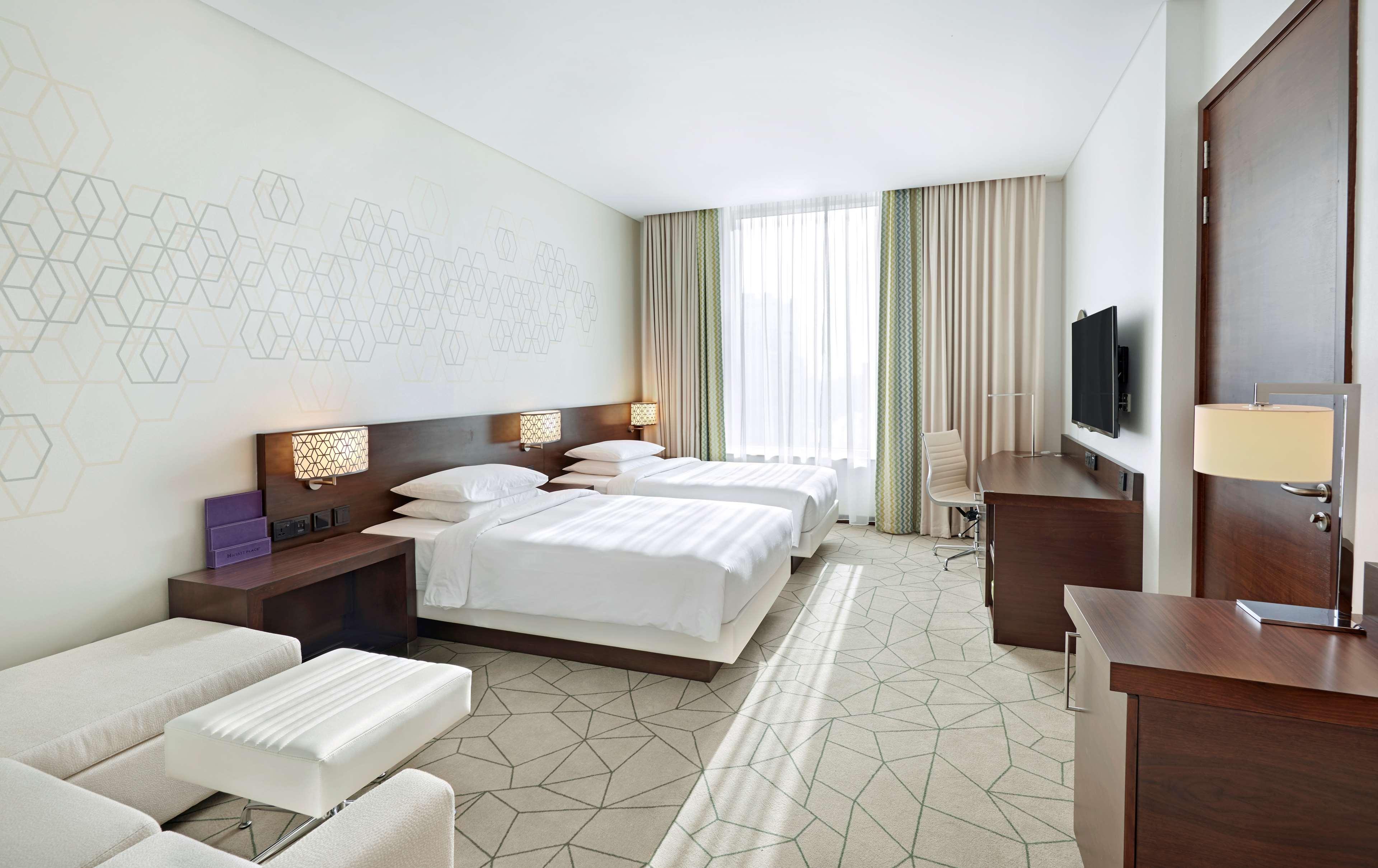 Hyatt Place Dubai Baniyas Square Dış mekan fotoğraf