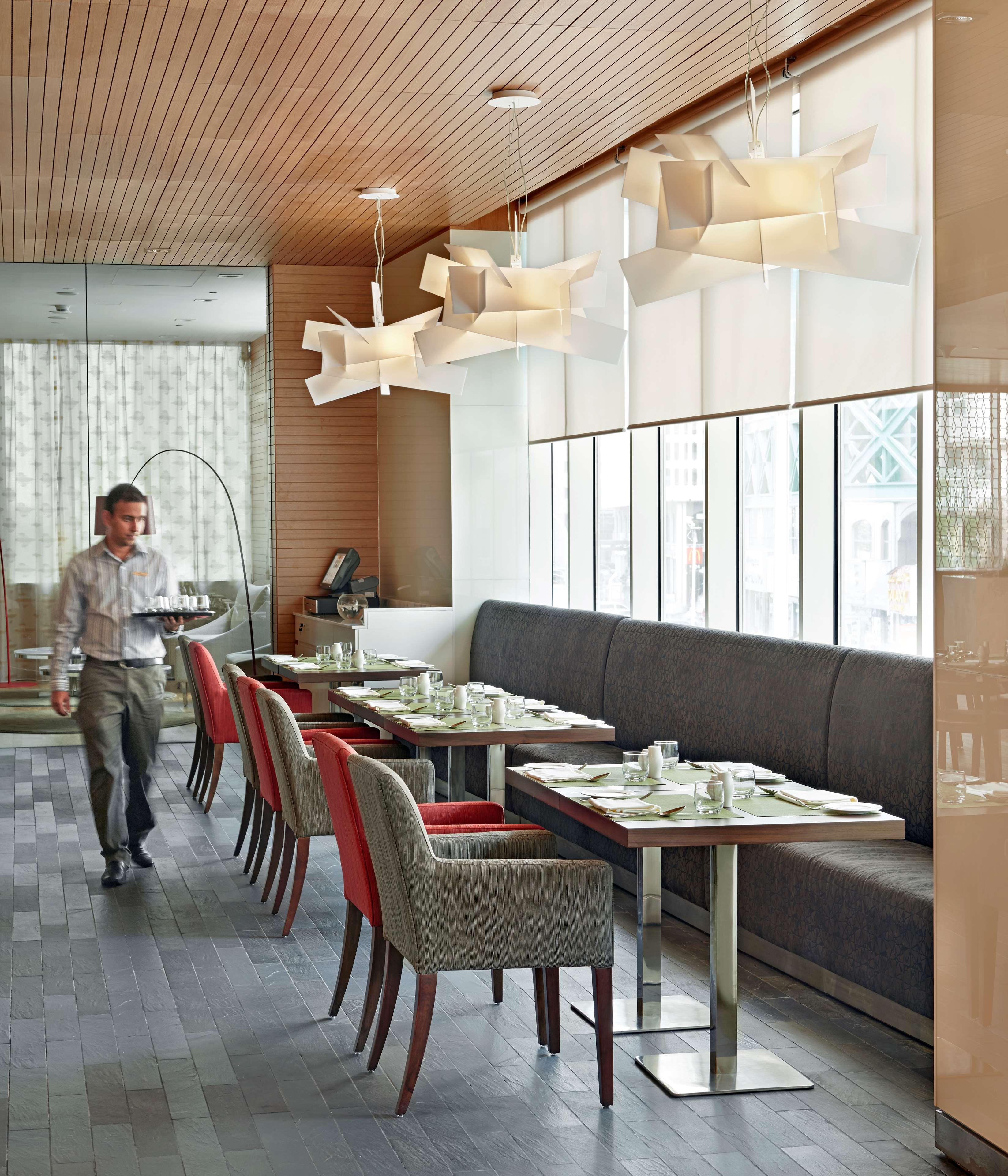 Hyatt Place Dubai Baniyas Square Dış mekan fotoğraf